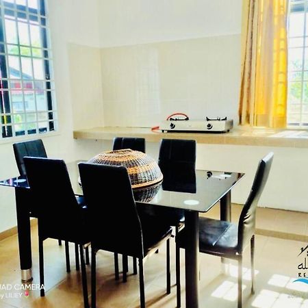 Qalya Homestay 2 @ Kota Bharu Exteriör bild